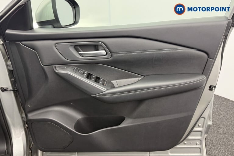 2022 Nissan Qashqai 1.3 DiG-T MH 158 Acenta Premium 5dr Xtronic SUV Petrol Automatic