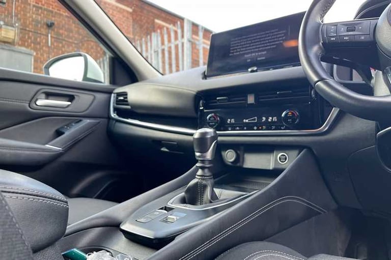 2022 Nissan Qashqai 1.3 DIG-T MH N-CONNECTA 5DR Hatchback Petrol Manual