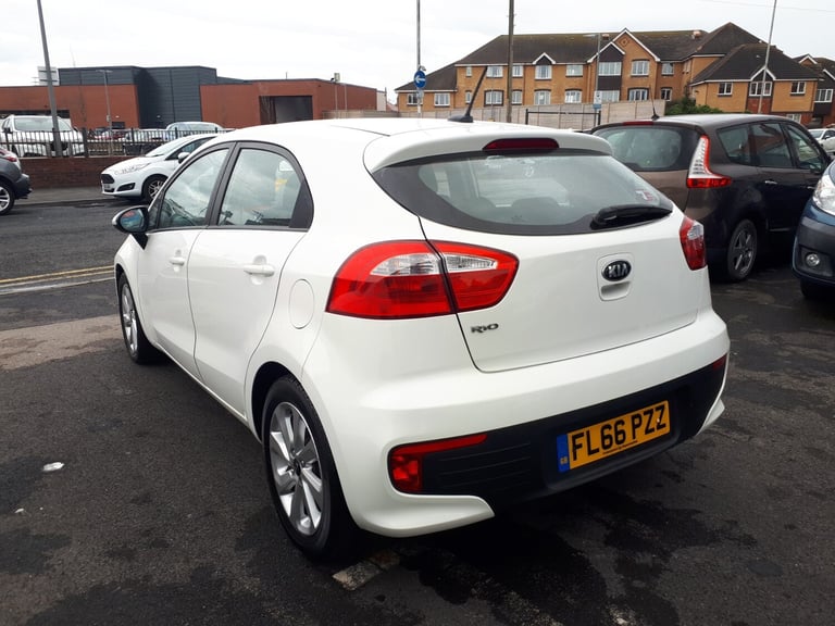 2016 Kia Rio '2' 1.25 5-Door From £8,995 + Retail Package HATCHBACK Petrol Manual