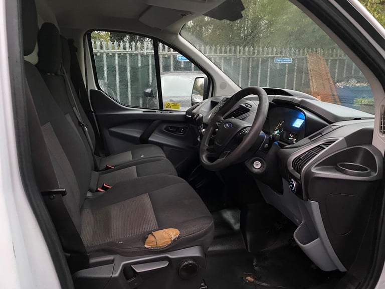 2017 Ford Transit Custom 2.0 TDCi 290 L1 H1 5dr PANEL VAN Diesel Manual