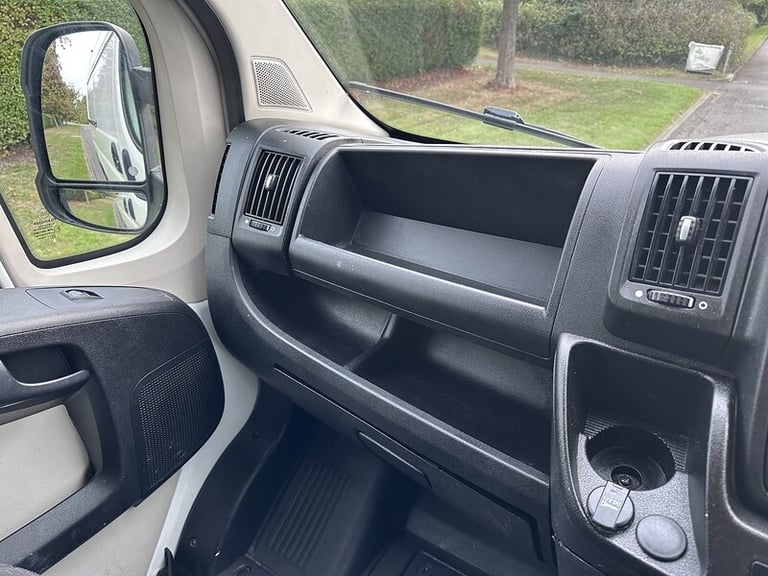 2018 Peugeot Boxer BlueHDi 335 Panel Van Diesel Manual