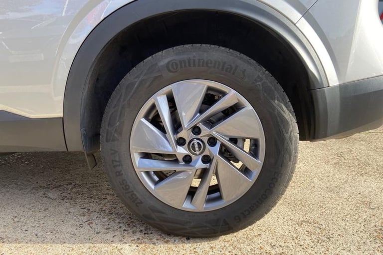 2023 Nissan Qashqai 1.3 DiG-T MH 158 Acenta Premium 5dr Xtronic Automatic Hatchback Petrol Automatic