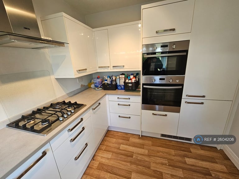 3 bedroom house in St Marys Gardens, Chichester, PO19 (3 bed) (#2604208)