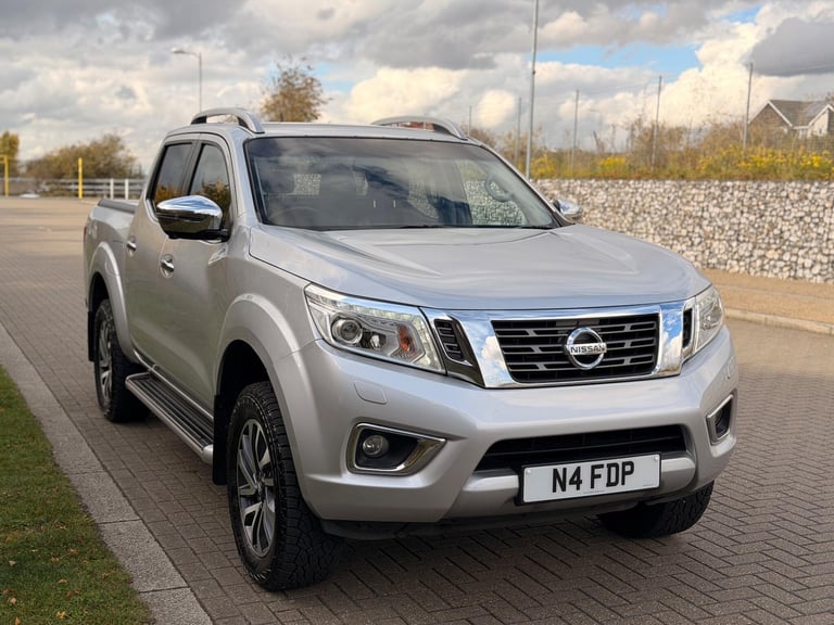 image for 2018 Nissan Navara 2.3 dCi Tekna Auto 4WD Euro 6 4dr PICK UP Diesel Automatic