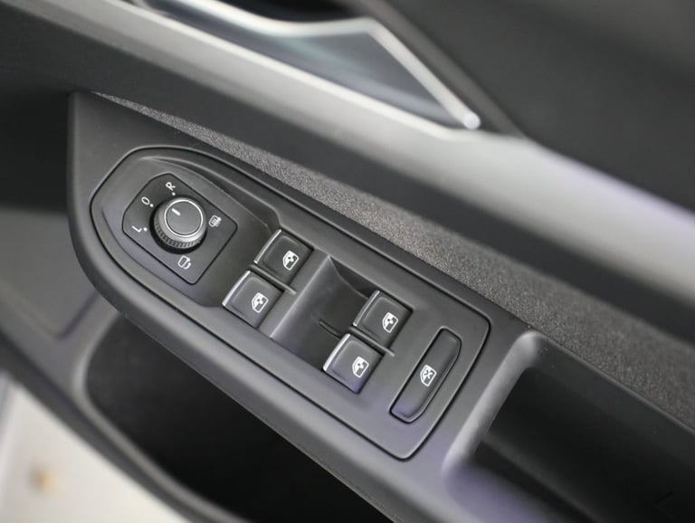 2024 Volkswagen Golf 1.5 TSI Life 5dr HATCHBACK PETROL Manual