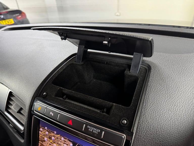 2015 Volkswagen Touareg 3.0 TDI V6 BlueMotion Tech R-Line Tiptronic 4WD Euro 6 (s/s) 5dr ESTATE D...