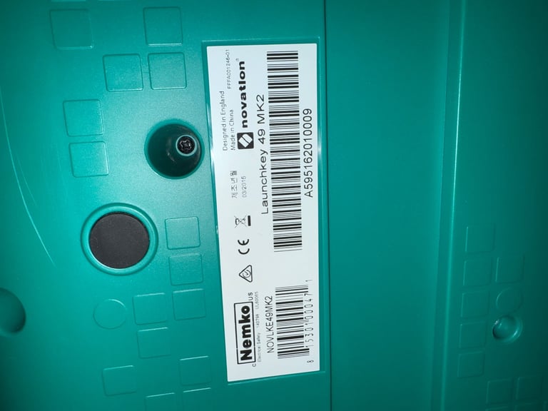 NOVATION LaunchKey 49 MK2 