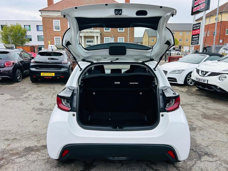 2022 Toyota Yaris 1.5 VVT-h Icon E-CVT Euro 6 (s/s) 5dr HATCHBACK Petrol/Electric Hybrid Automatic