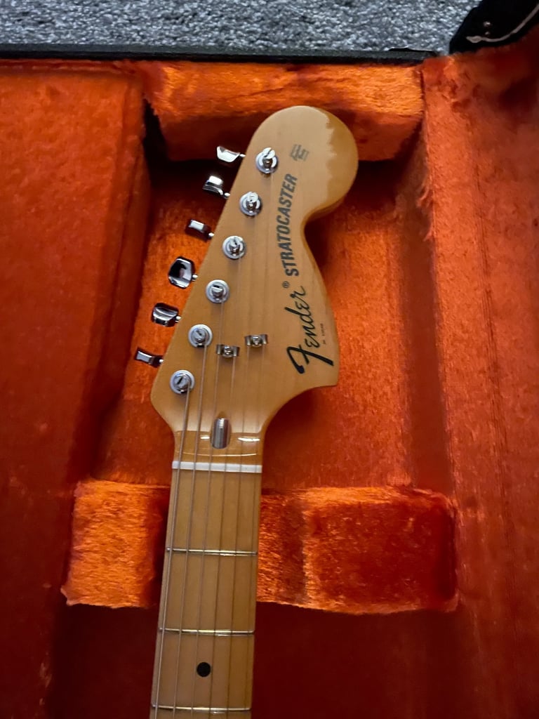 Fender avri ii stratocaster 73 