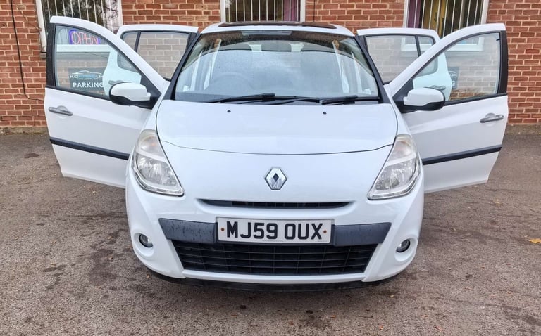 2009 Renault Clio 1.1 Clio Expression 16v 5dr Hatchback Petrol Manual