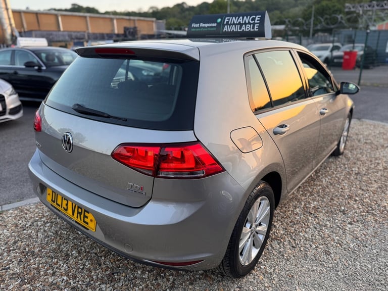 2013 Volkswagen Golf 1.6 TDI 105 SE 5dr HATCHBACK Diesel Manual