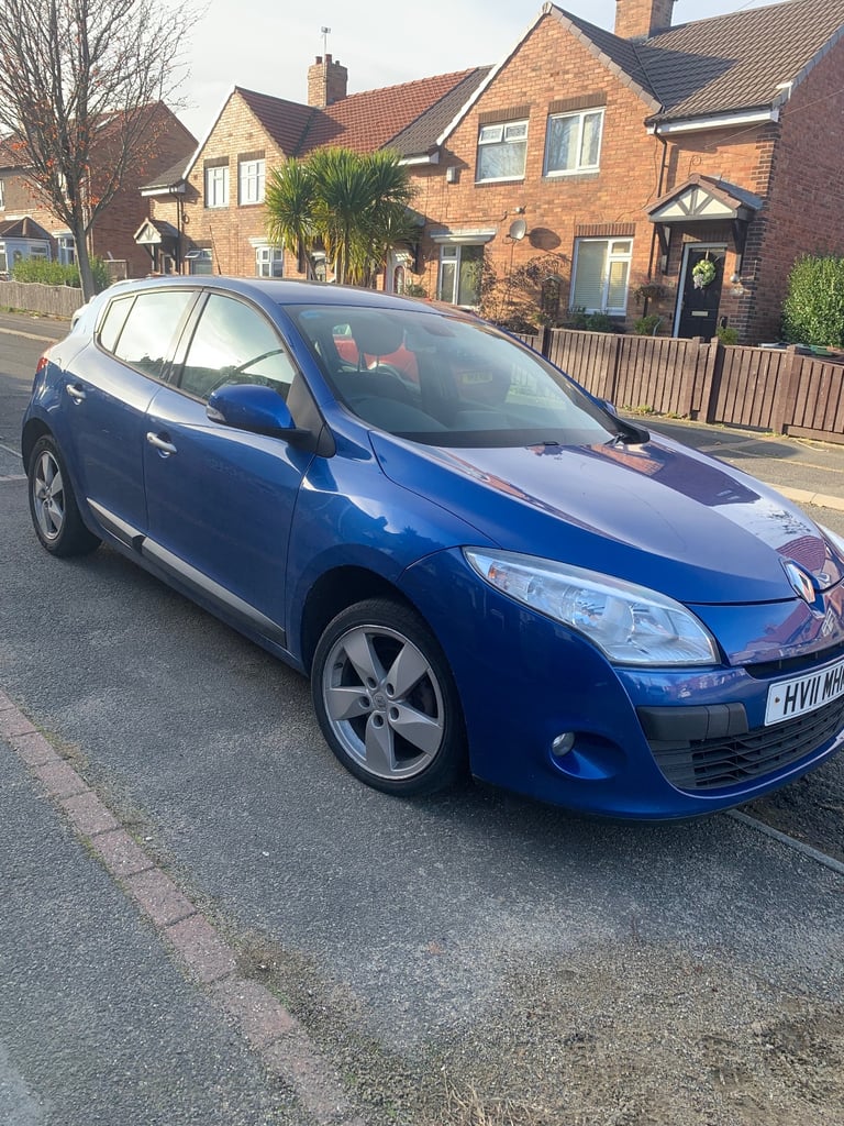 Renault, MEGANE, Hatchback, 2011, Manual, 1598 (cc),5 doors - Image 2
