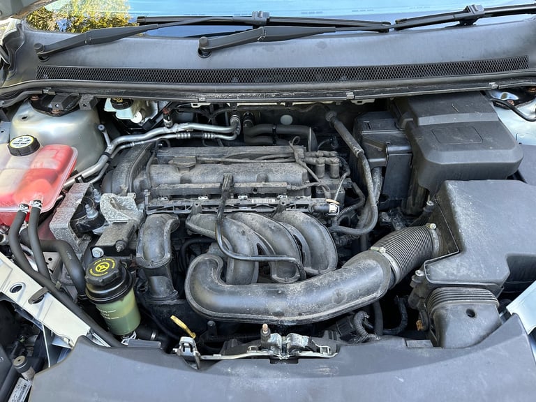 FORD FOCUS TITANIUM Hatchback, 2010, Manual, 1596 (cc), 5 doors