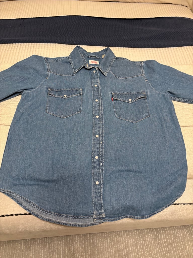 image for Levi’s Shirt