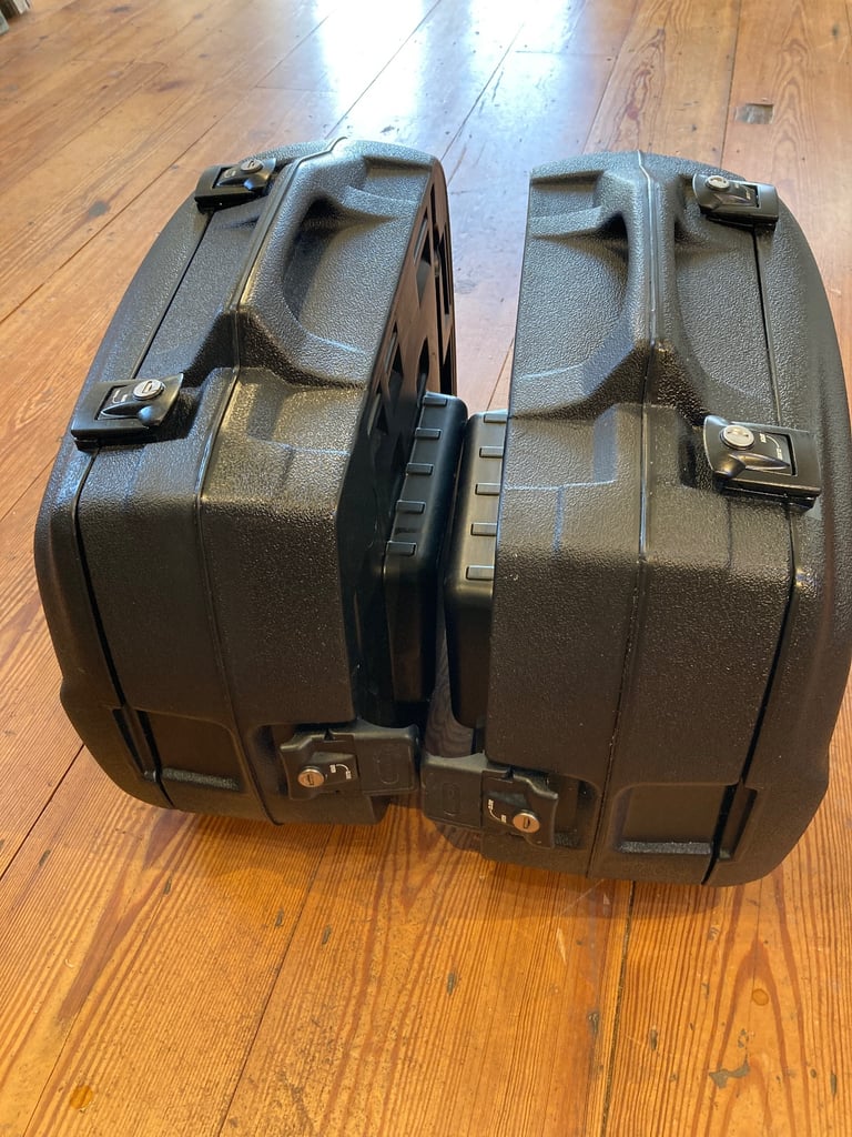 Hepco and Becker Junior 30l hard panniers Hardly used