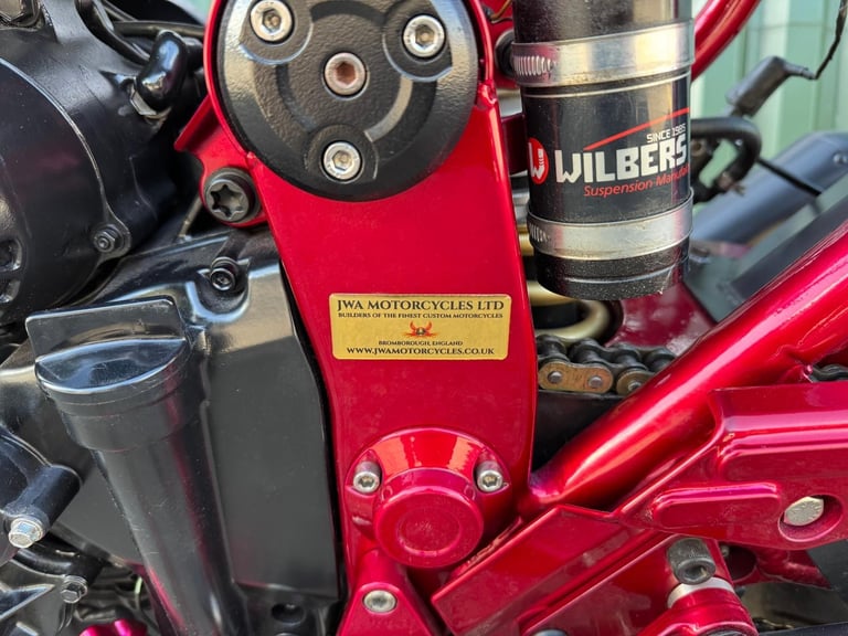 Triumph Daytona 900 CRK Custom Show Bike built by JWA Motorcyles Cafe Racer Kit