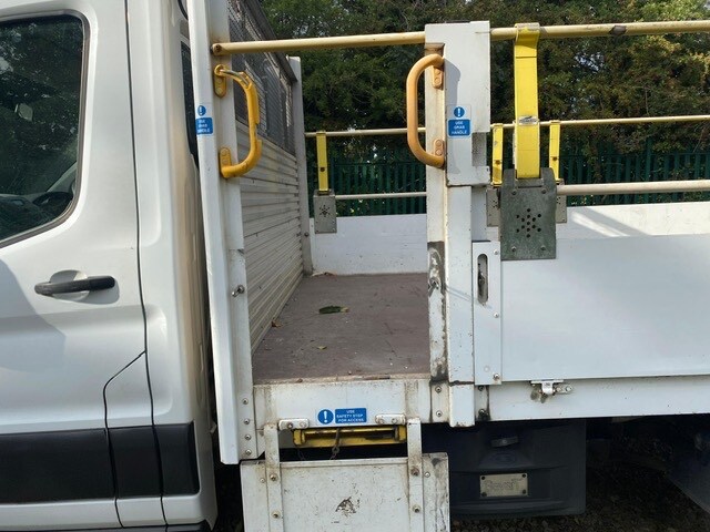 2018 Ford Transit 2.0 TDCi 130ps RARE NO VAT DROPSIDE PICKUP MINT &amp; FSH CHASSIS CAB Diesel Ma...