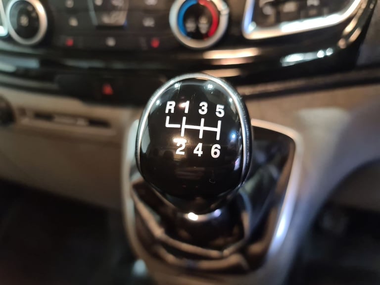 2023 Ford Transit Custom 2.0 300 ECOBLUE LIMITED L2 H1 130 BHP LWB Panel Van Diesel Manual