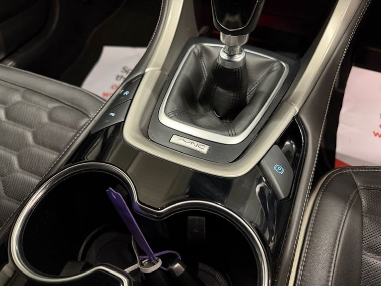 2018 Ford Mondeo 2.0 TDCi Duratorq Vignale Hatchback 5dr Diesel Manual Euro 6 (s/s) (150 ps) Hatc...