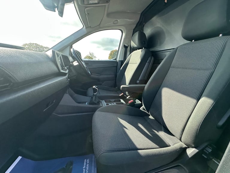 2022 Volkswagen Caddy 2.0 TDI C20 Commerce Pro SWB Euro 6 (s/s) 5dr PANEL VAN Diesel Manual