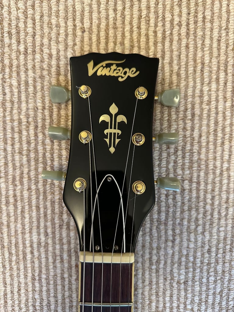 Gibson Les Paul style Vintage V100M Gold Top - Mini Humbucker Electric Guitar - Gold with case