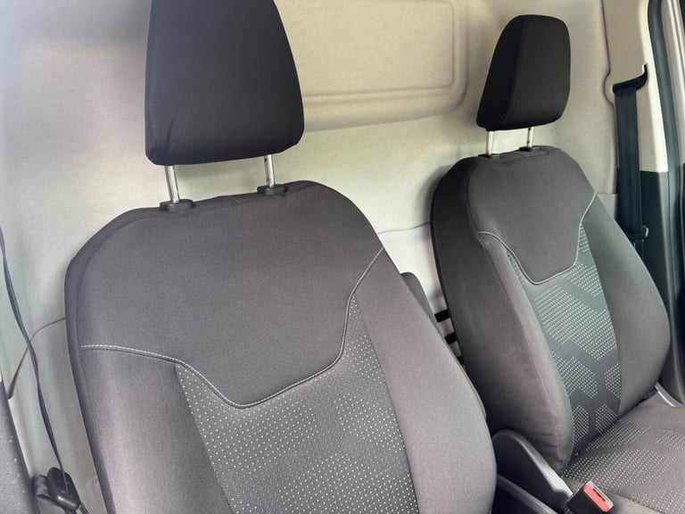 2022 Ford Transit Courier 1.0 EcoBoost Limited L1 Euro 6 5dr PANEL VAN Petrol Manual