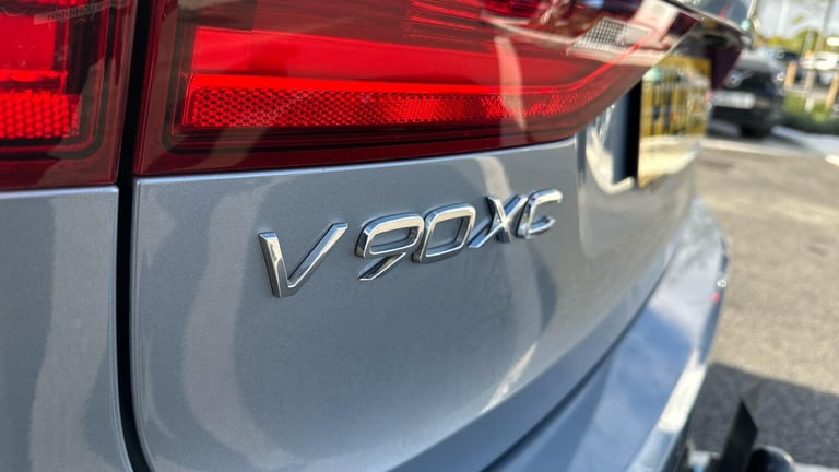 2020 Volvo V90 2.0 D5 Cross Country Plus 5dr AWD Geartronic ESTATE DIESEL Automatic
