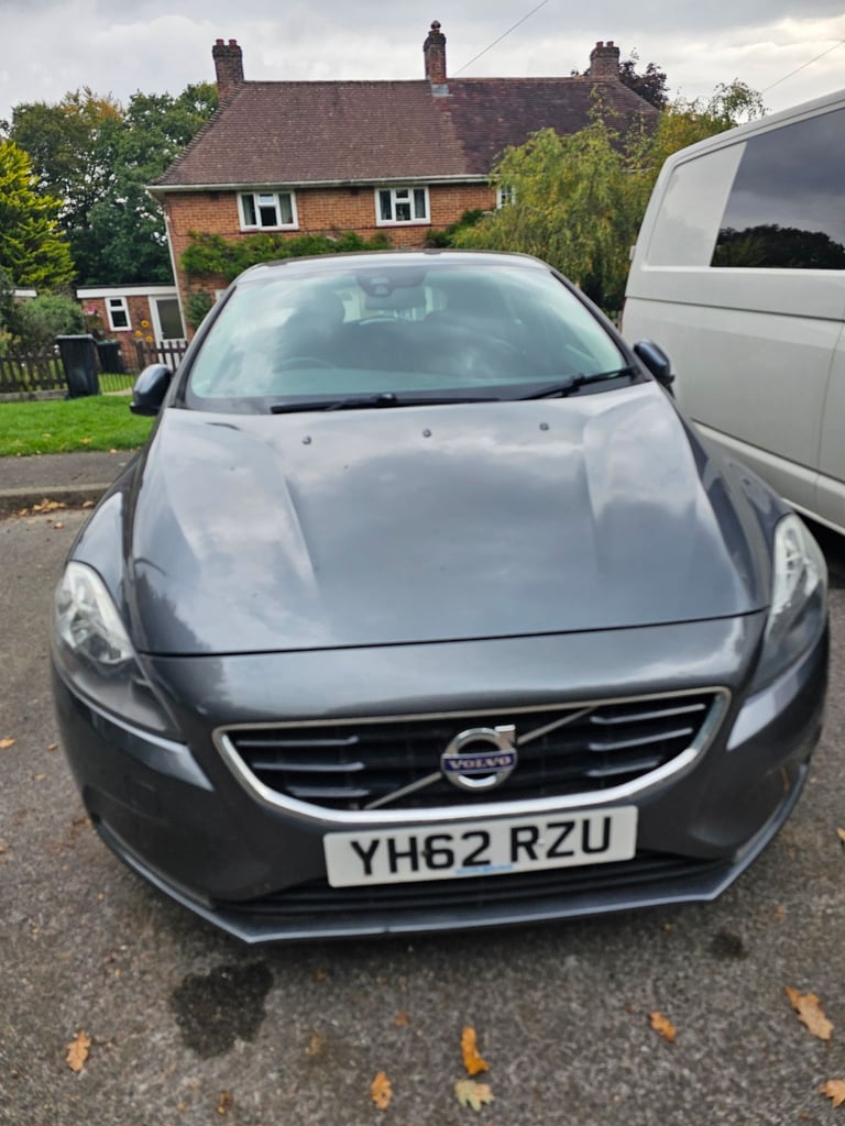 Volvo, V40, Hatchback, 2012, Manual, 1560 (cc), 5 doors