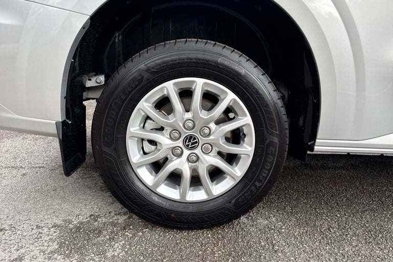 2025 Volkswagen Transporter 2.0 TDI 150 Commerce Pro Van Auto PANEL VAN DIESEL Automatic