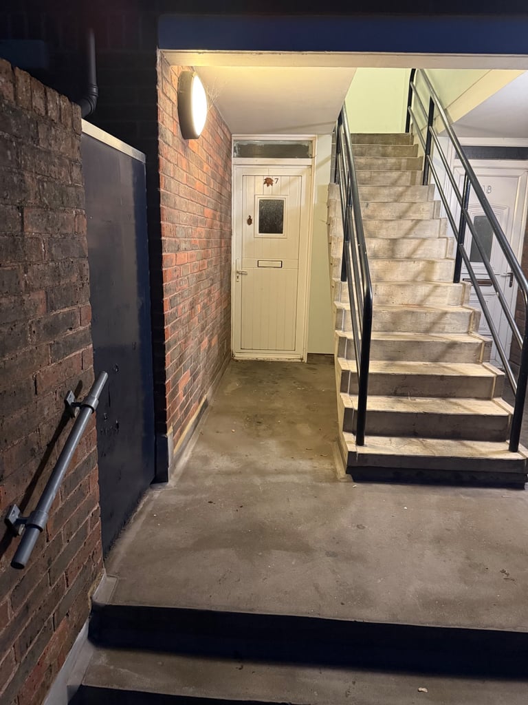 image for My one bedroom flat Islington council secure right to buy  swap other one bedroom  London only 