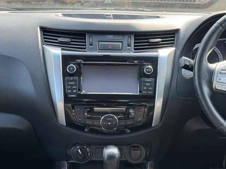 2016 Nissan Navara 2.3 dCi Tekna Auto 4WD Euro 5 4dr PICK UP Diesel Automatic