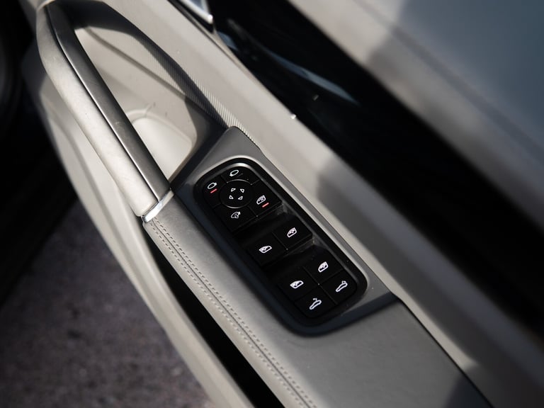  Porsche Cayenne S 5dr Tiptronic S Petrol