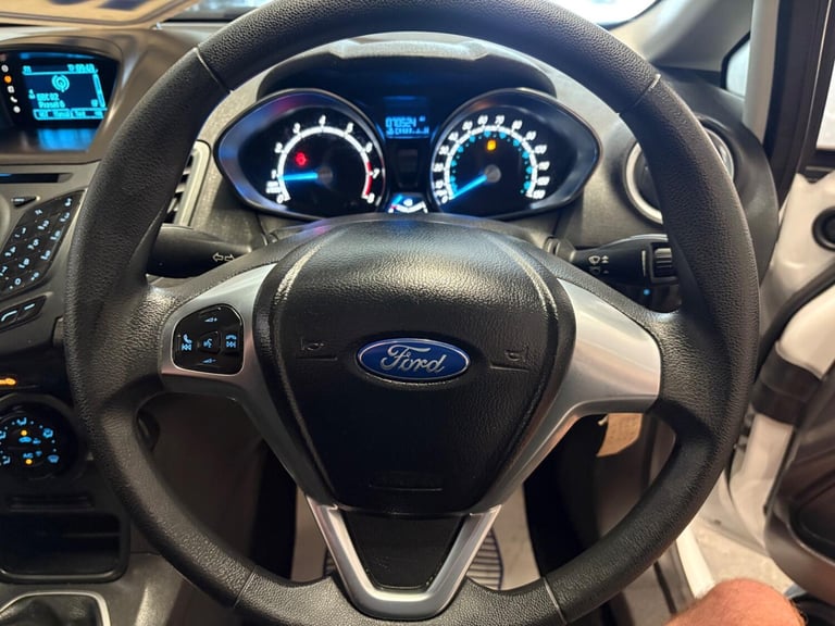 FORD FIESTA 1.25 Style 2014