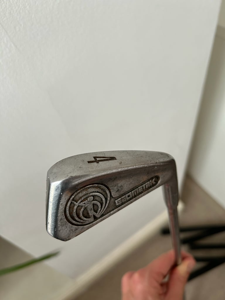 Set of 15 Dunlop clubs with case