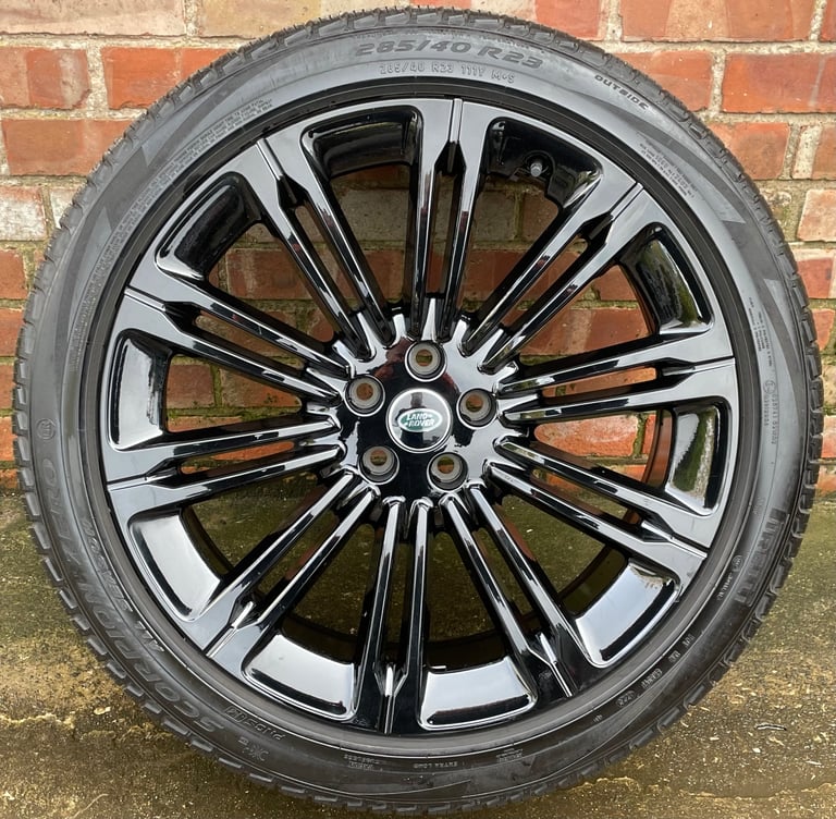 Genuine Range Rover Vogue 23” Alloy Wheel Black L460 Pirelli Tyre 285/40/23 1075