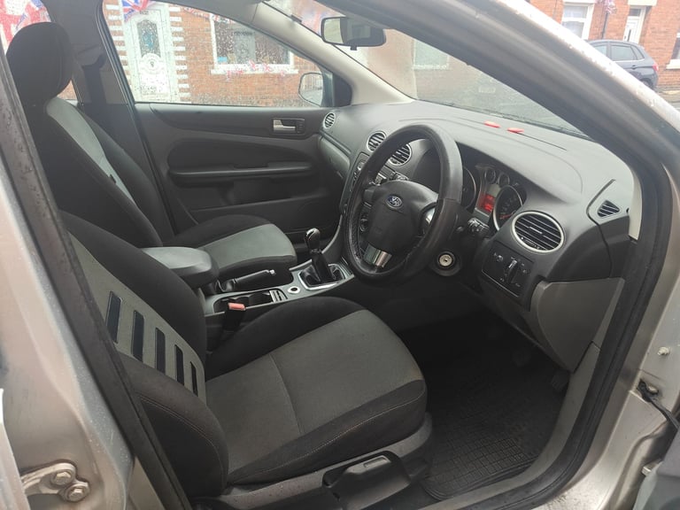 Ford, FOCUS, Hatchback, 2009, Manual, 1560 (cc), 5 doors