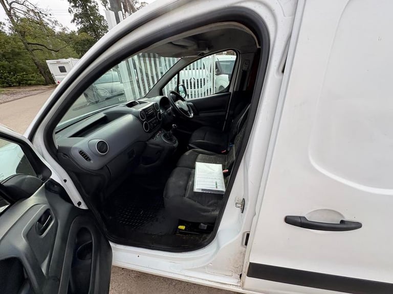 2017 Peugeot Partner Partner SE L1 Blue HDi Panel Van DIESEL Manual
