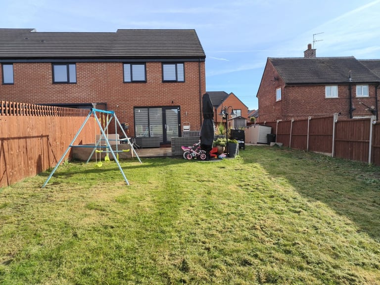 Semi detached 3 bedroom house with large garden in Sheffield-S5