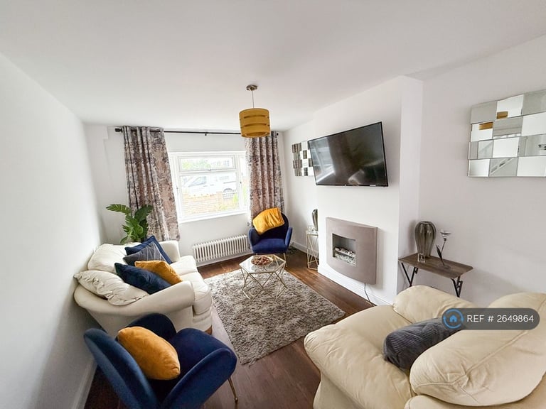 image for 4 bedroom house in Bassett House, Orpington, BR6 (4 bed) (#2649864)