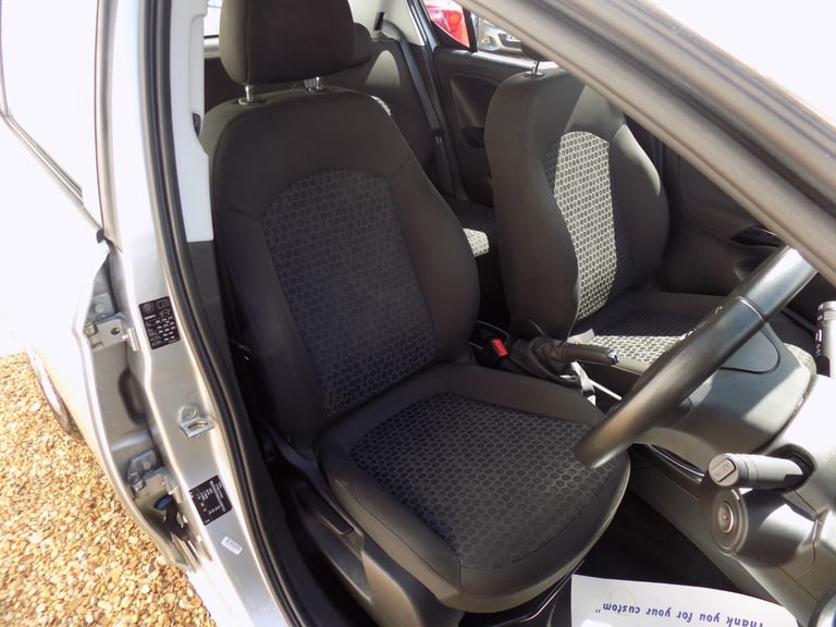 VAUXHALL CORSA 1.4 DESIGN. MORE PHOTOS AND VIDEO LINK ON OUR WEBSITE