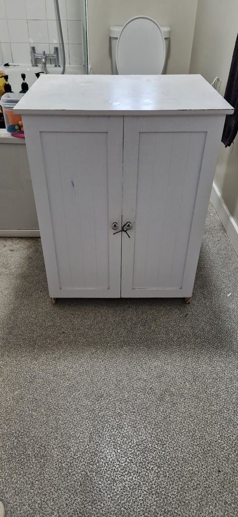 Free* white bathroom cabinet