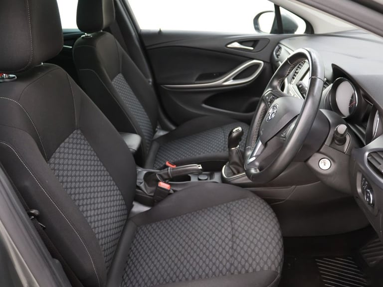 2018 Vauxhall Astra 1.4i Turbo Tech Line Nav Hatchback 5dr Petrol Manual Euro 6 (125 ps) Hatchbac...