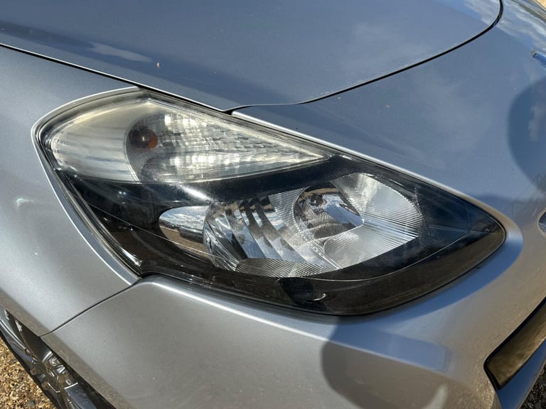 2012 Renault Clio 1.2 Dynamique TomTom Euro 5 3dr HATCHBACK Petrol Manual
