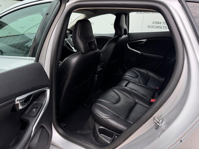 2016 Volvo V40 D3 [4 Cyl 150] Inscription 5dr Geartronic HATCHBACK DIESEL Automatic