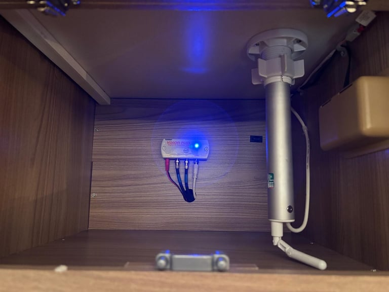 SWIFT BESSACARR HI-STYLE 599 MOTORHOME Alde, Auto Satellite, Tower Fridge, 