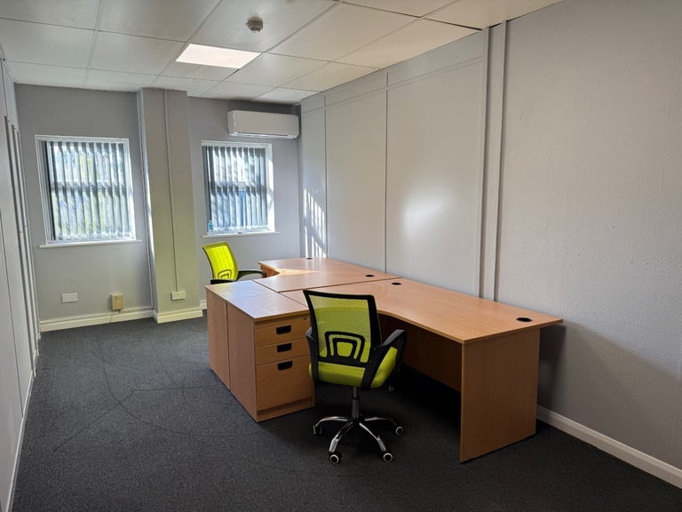 Great value Office Suite on Ferndown Industrial Estate 