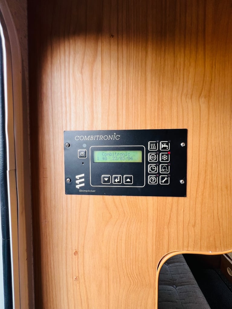 Autocrusie starburst 2005 motorhome