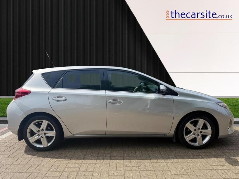 2013 Toyota Auris 1.6 V-Matic Excel Multidrive S Euro 5 5dr HATCHBACK Petrol Automatic