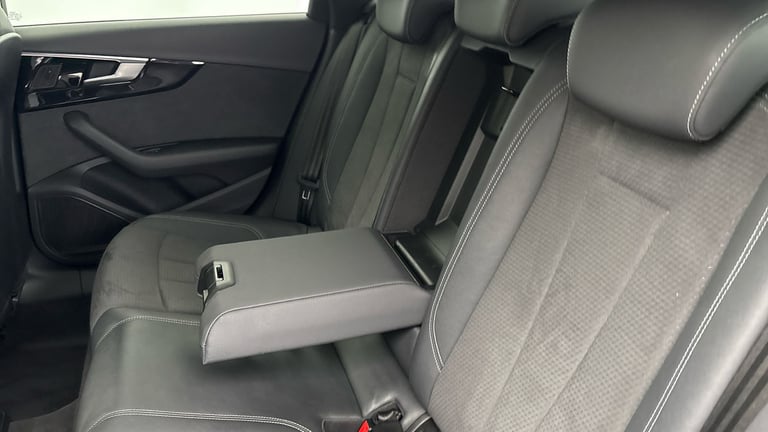2022 Audi A4 Avant 2.0 TFSI 40 Black Edition Estate 5dr Petrol S Tronic Euro 6 (s/s) (204 ps) Est...
