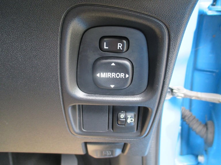 2016 Toyota AYGO 1.0 VVT-i x-cite Euro 6 5dr HATCHBACK Petrol Manual